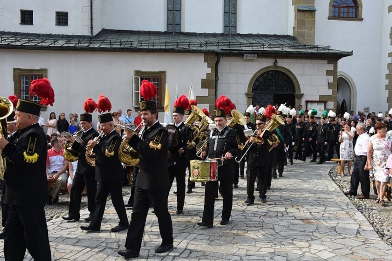 20376111 10150990943619956 352927430585361954 n