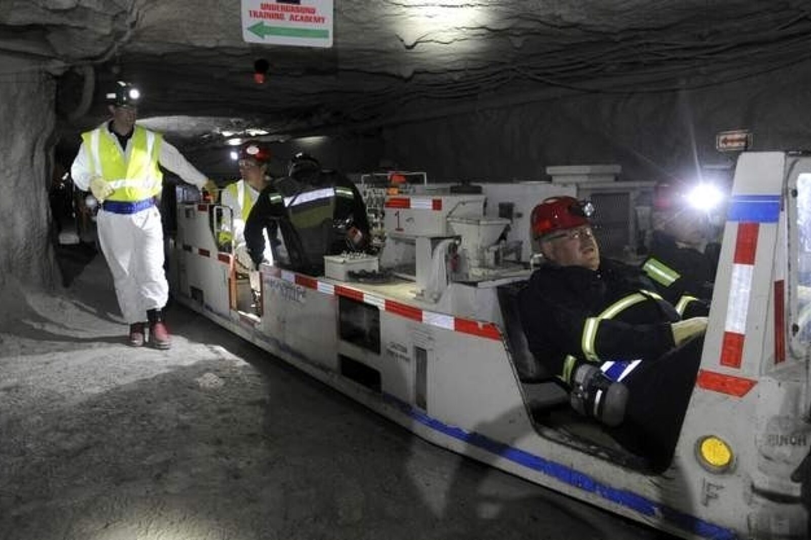 Bailey mine console com