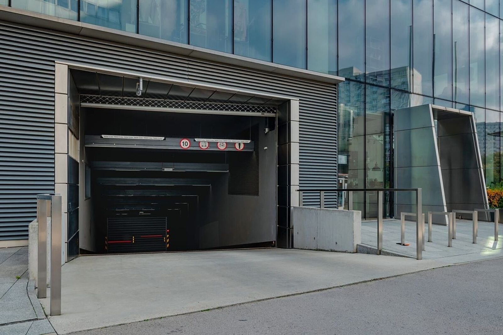 Brama materialpartnera