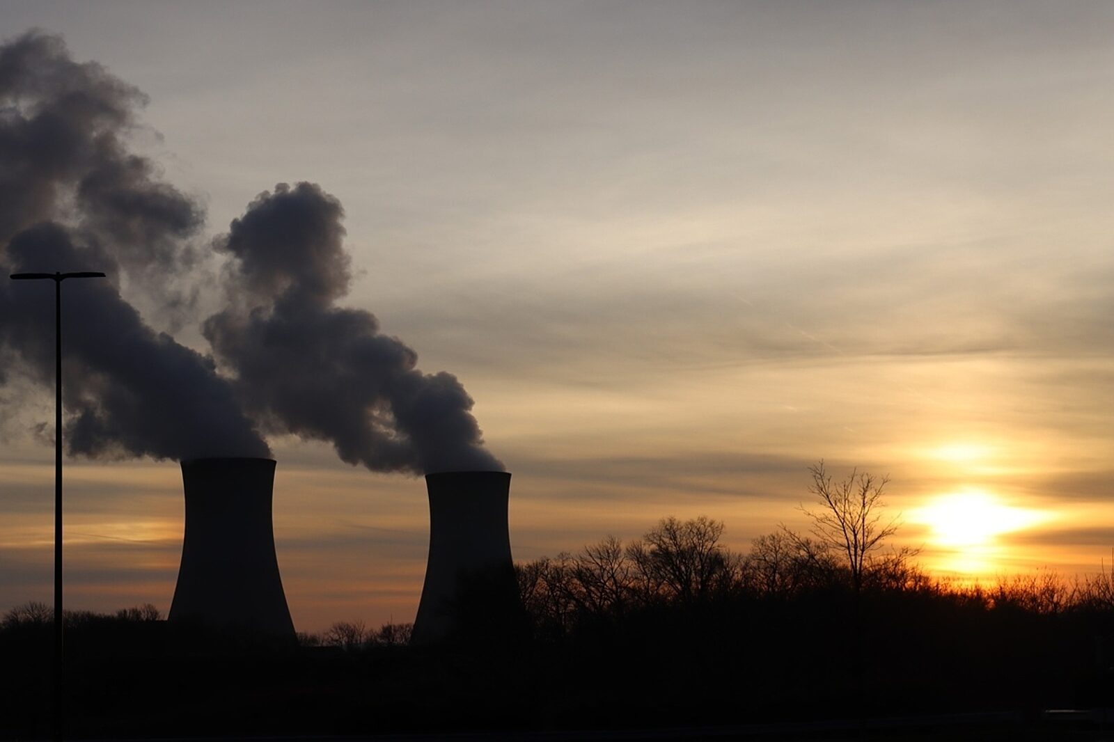 Elektrownia pixabay 03