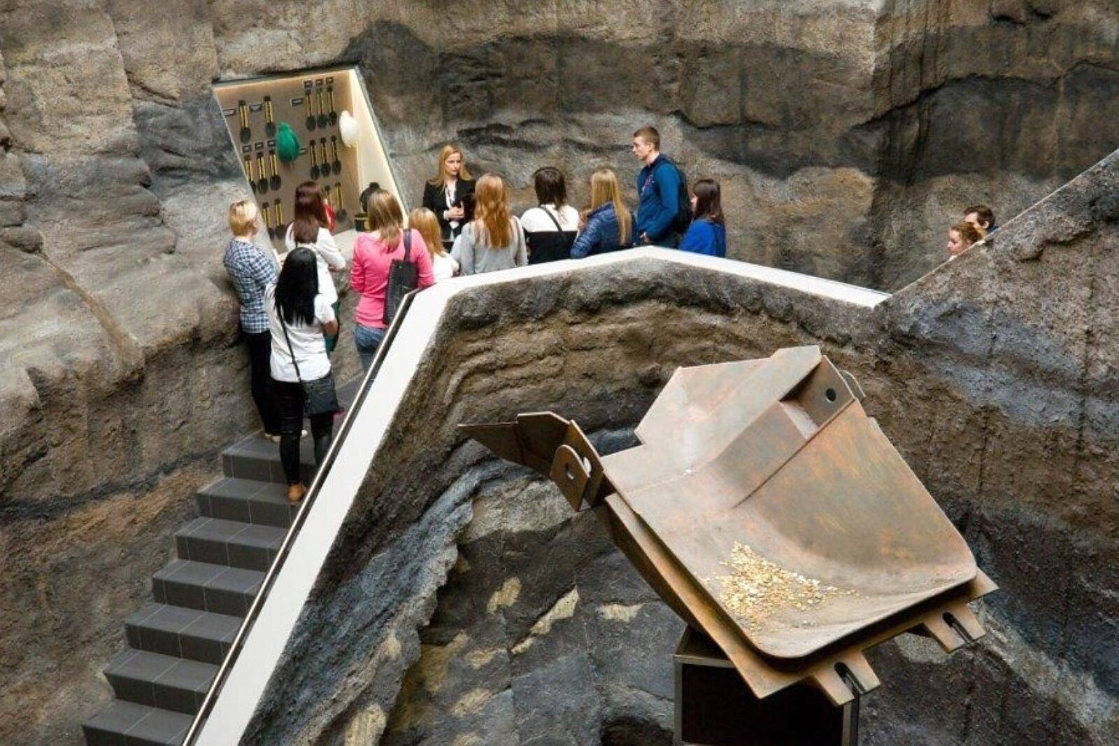 Giganty mocy pgegm mck