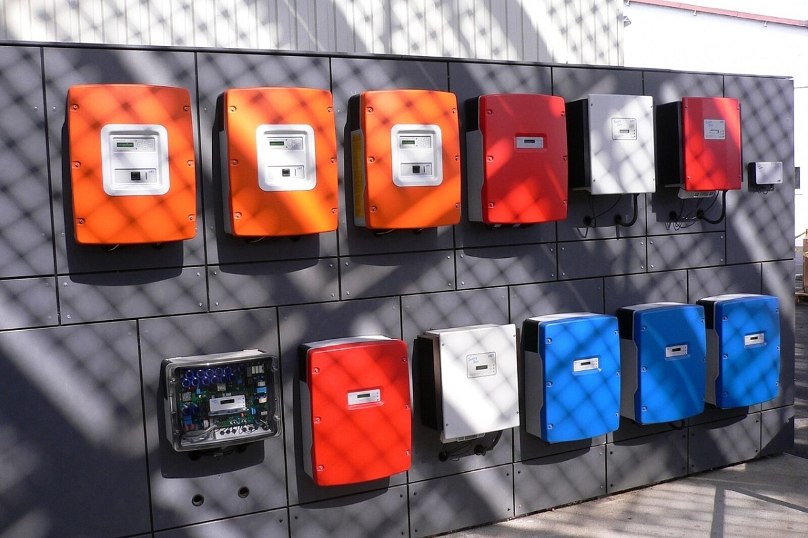 Inverter 1035177 1280