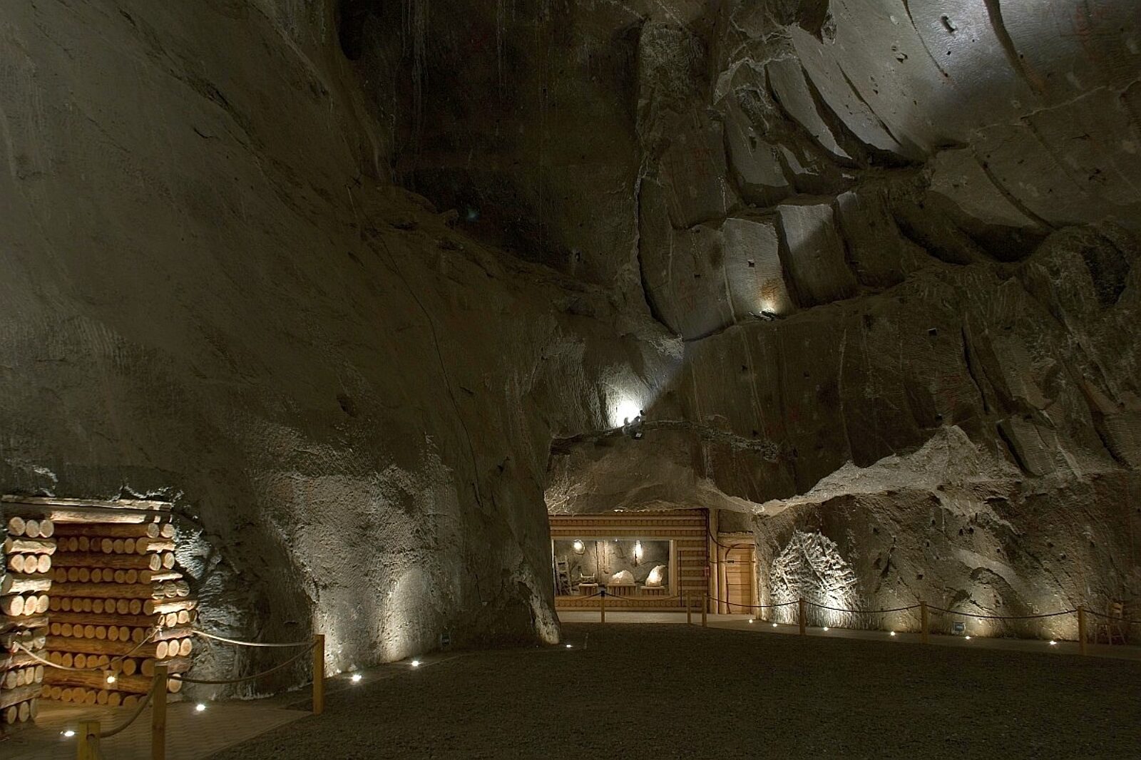 Komoramariateresa ksw