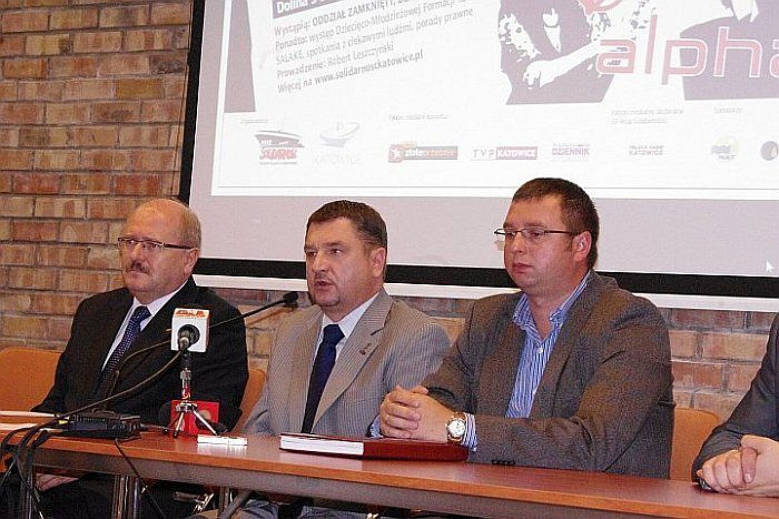 Konferencja nszz s AZ