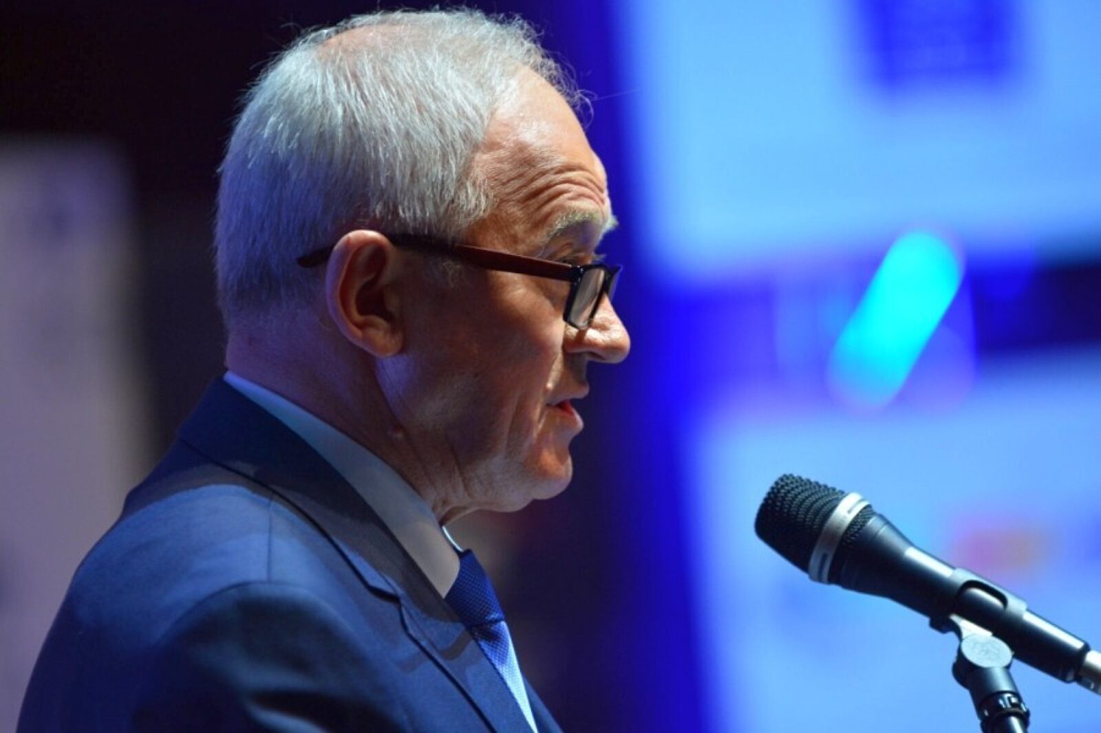 Krzysztof tchorzewski ose tw