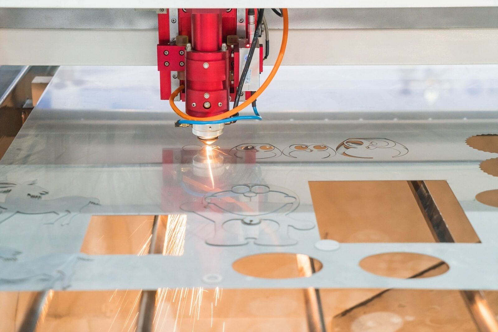 Laser cutting machine