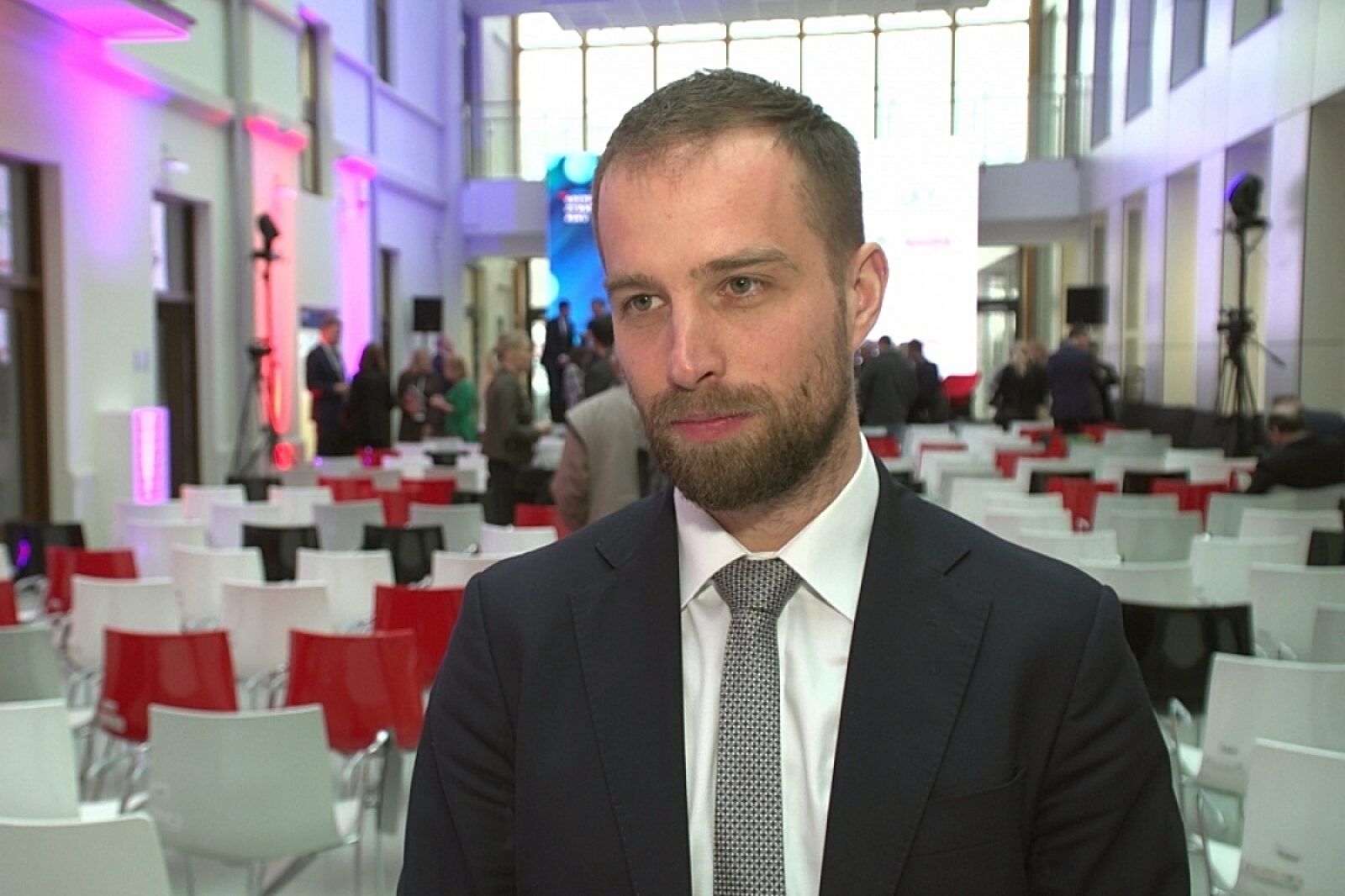 Maciej mazur newseria