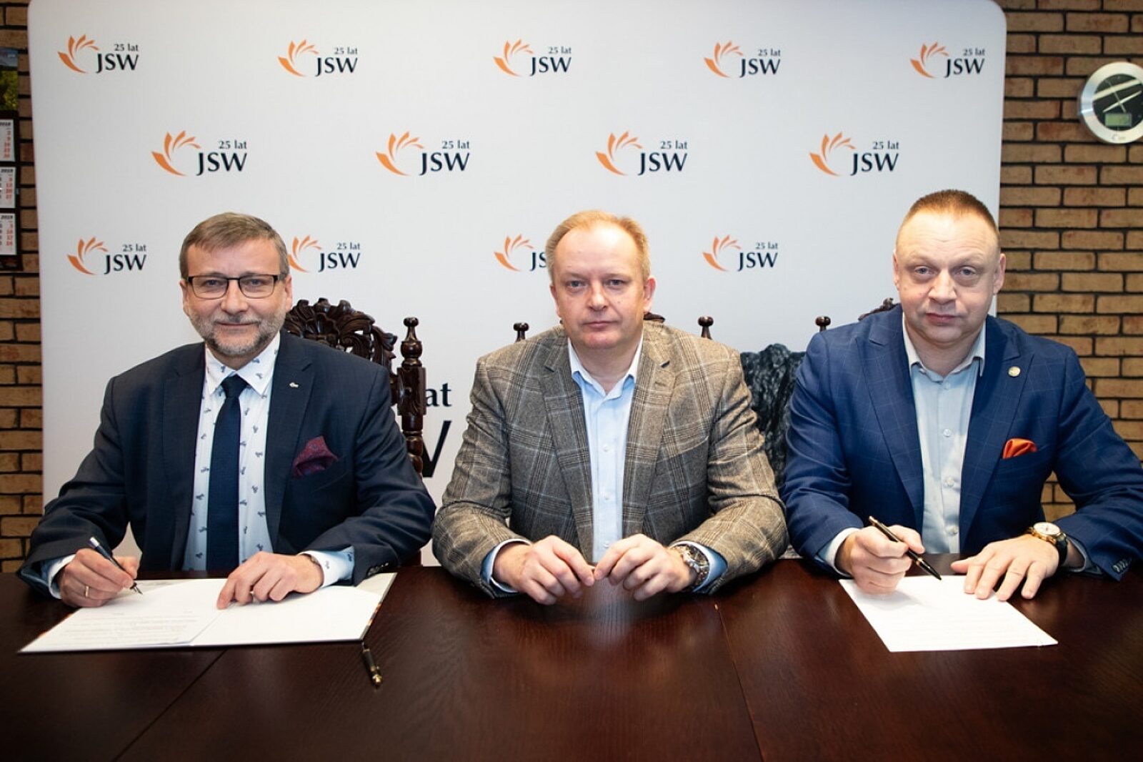 Podpisanie umowy jsw jsw pl