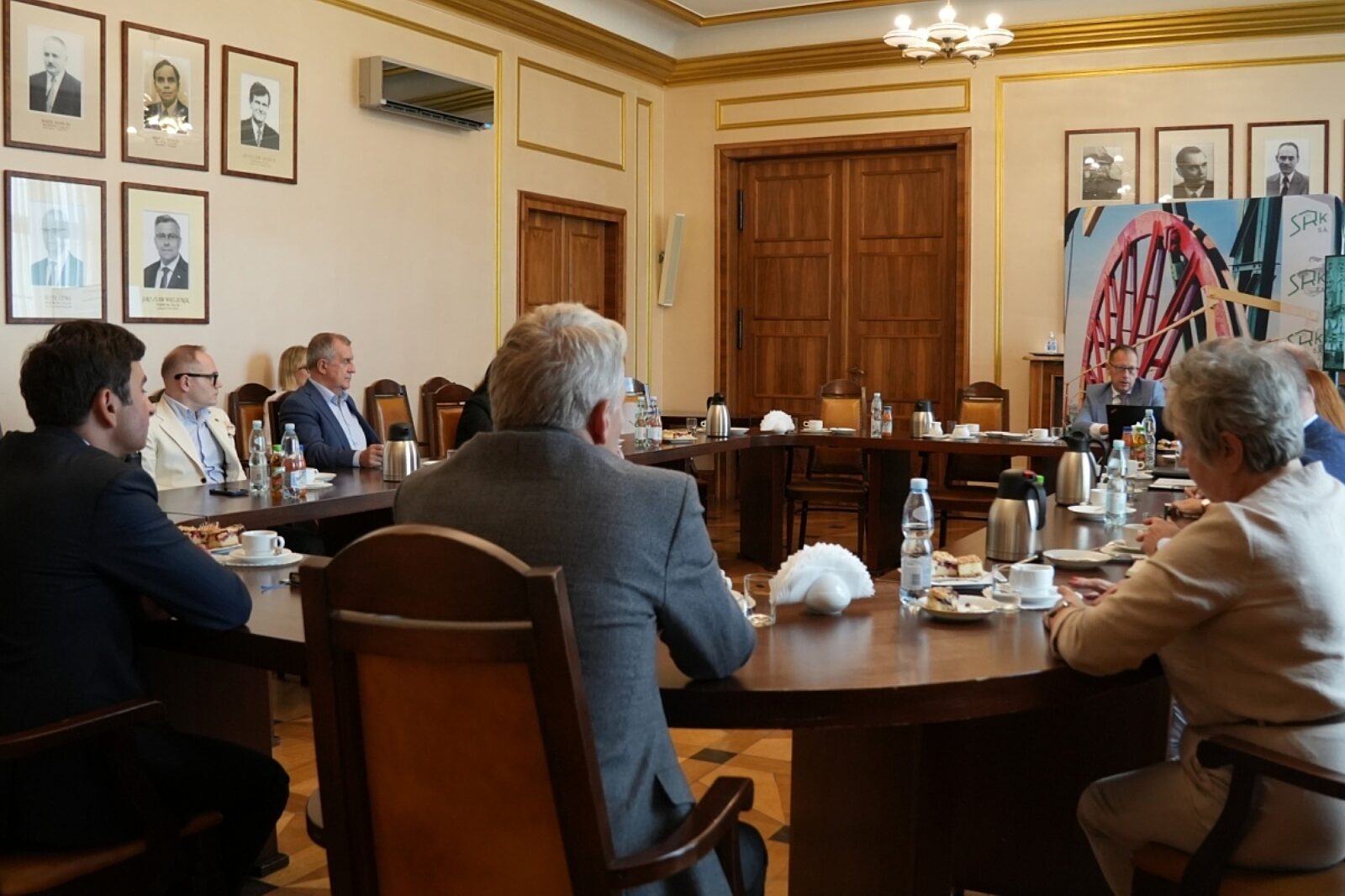 Posiedzenie m tomalik