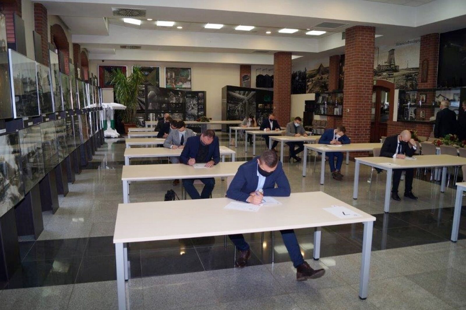 Pracuje bezpiecznie 20 pgg