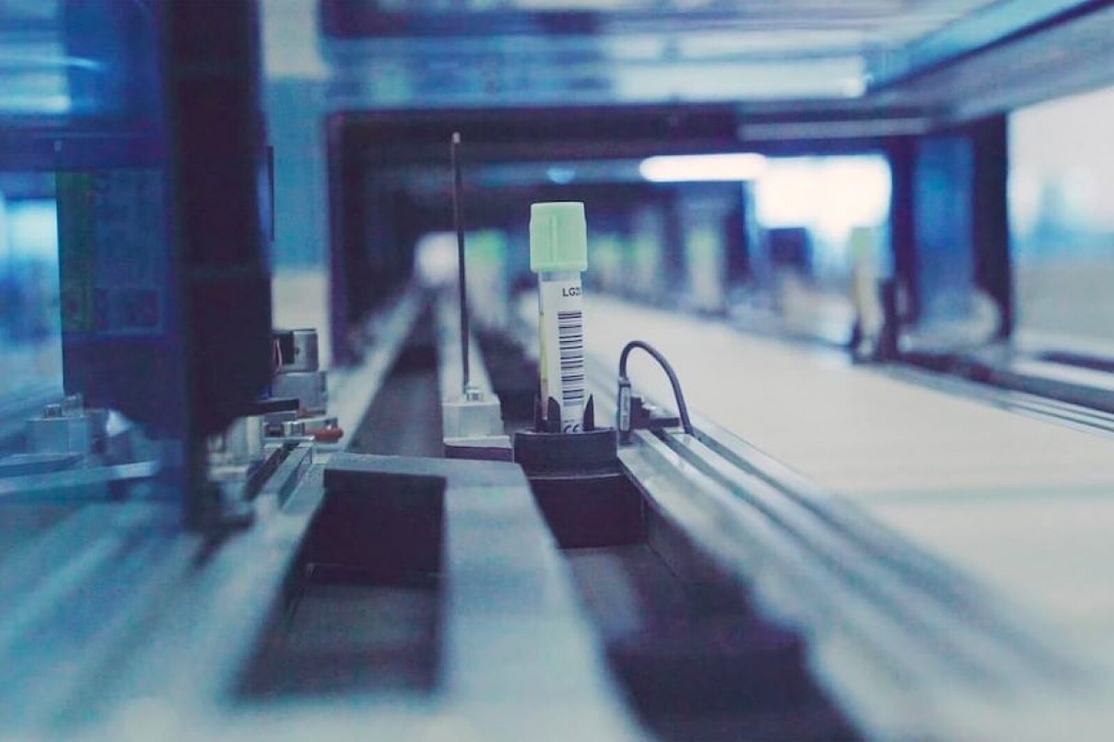 Roboty materialpartnera