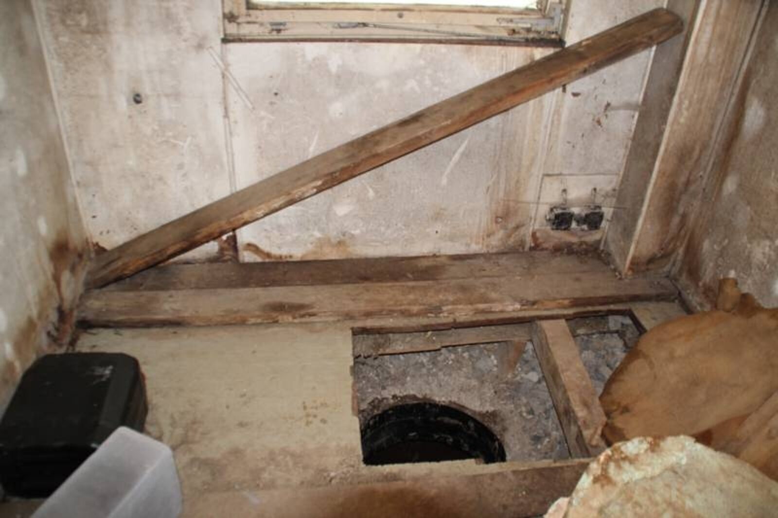 Tunel przemytniczy 1