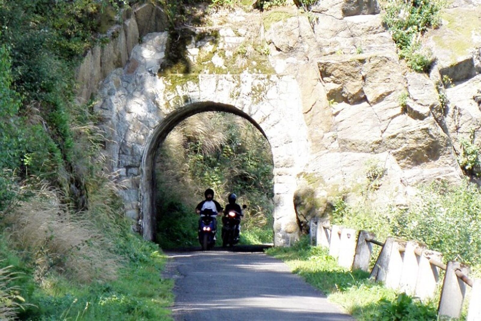 Tunel jezioro zlotnickie tr