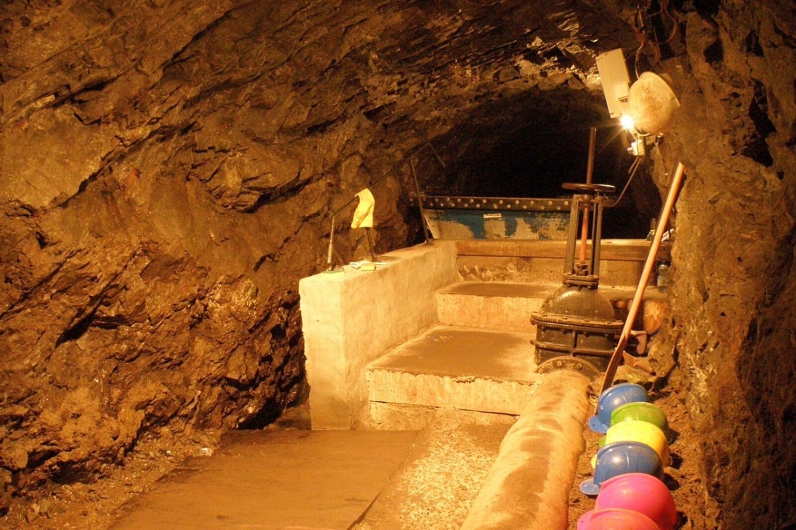 Zlotystok nurkowaniewkopalni trz