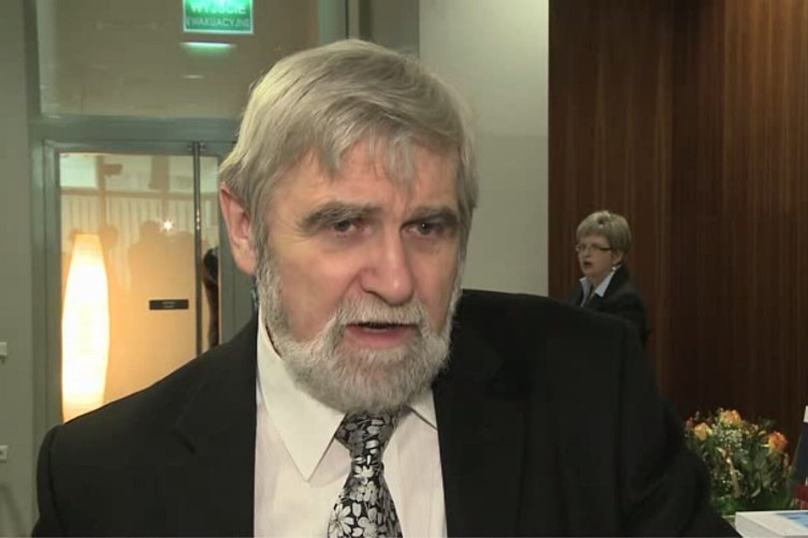 Zmijewski krzysztof newseria