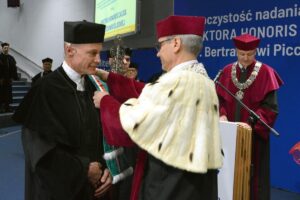 Bertrand piccard politechnika sl