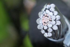 Kable niskostratne kghm