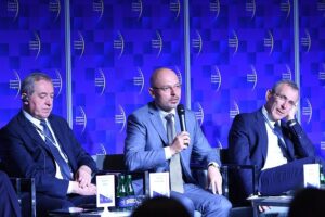 Kurtyka kowalczyk piebalgs eec me