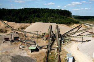 Olsztynskie kopalnie surowcow mineralnych