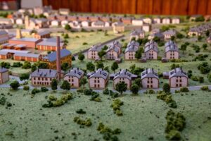 Zdaniem historyków o wyjątkowej wartości osiedla stanowi jego bogaty program funkcjonalny.