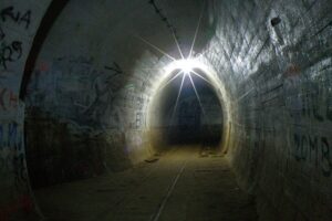 Przyjedzmamodopodziemi 1 trz