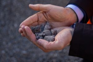 Aby zasypać szyb, trzeba będzie wykorzystać 50 tys. t materiału, w którym dominujący udział będzie miało kruszywo hutnicze