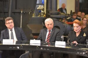 Tobiszowski mosbacher me