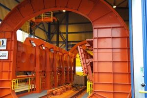 Wywrotnica cierna famur famak