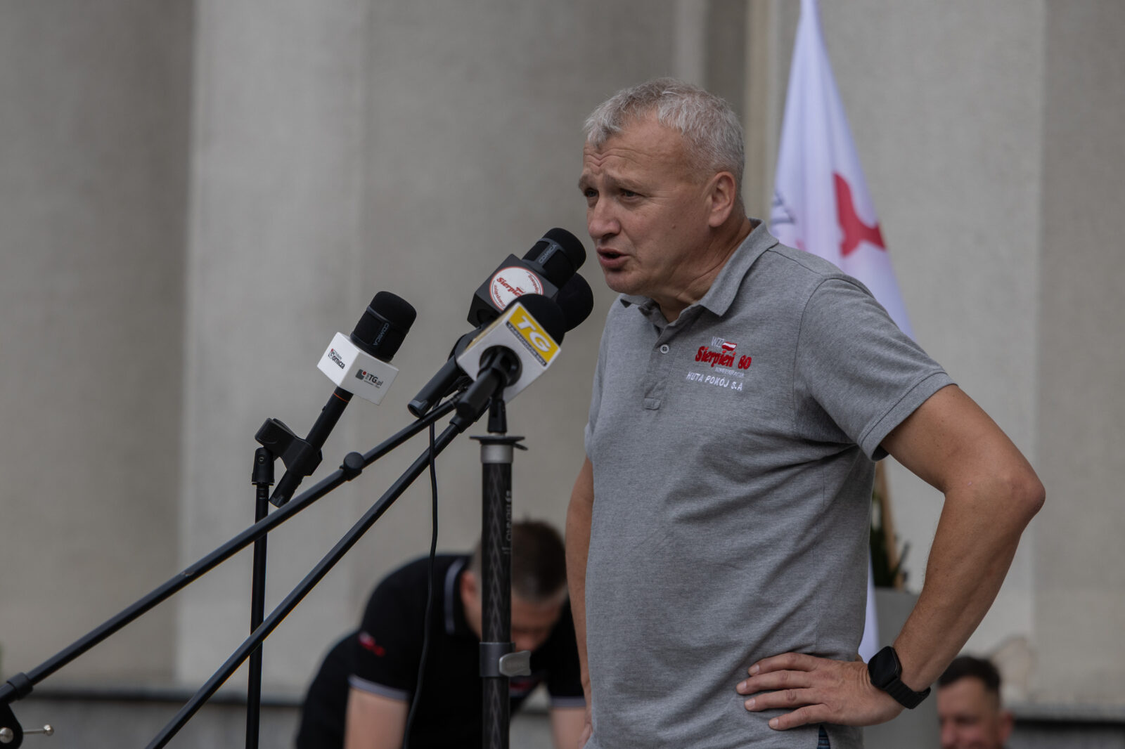 Sierpien protest KZM 17