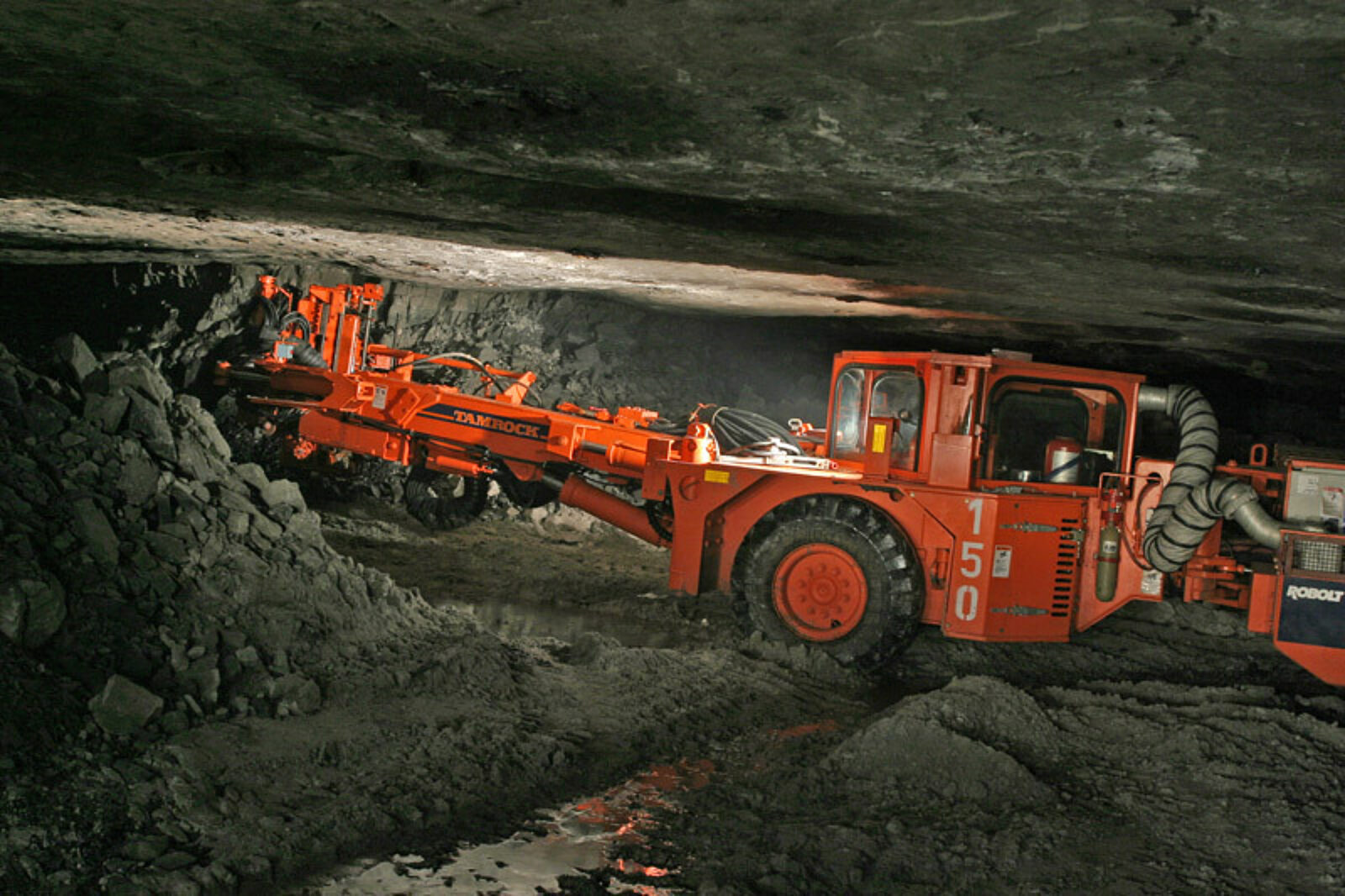 1325527182 ekspolatacja zloza polkowice kghm pl