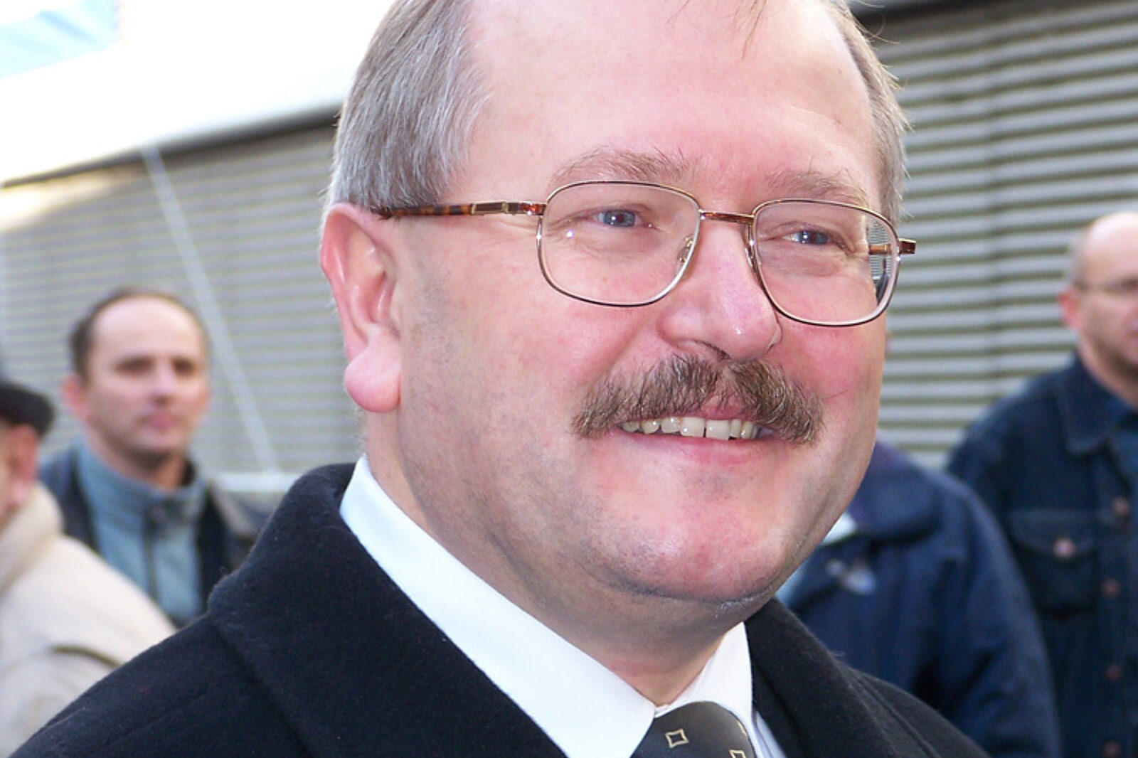 1326128406 uszok wikipedia