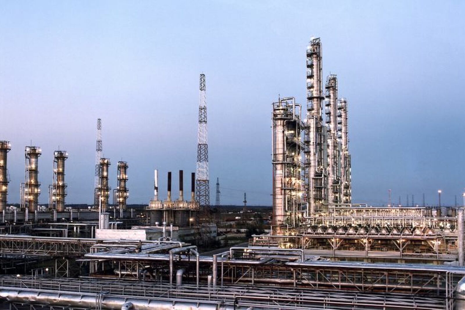 1328195890 surgutsky zsk gazprom