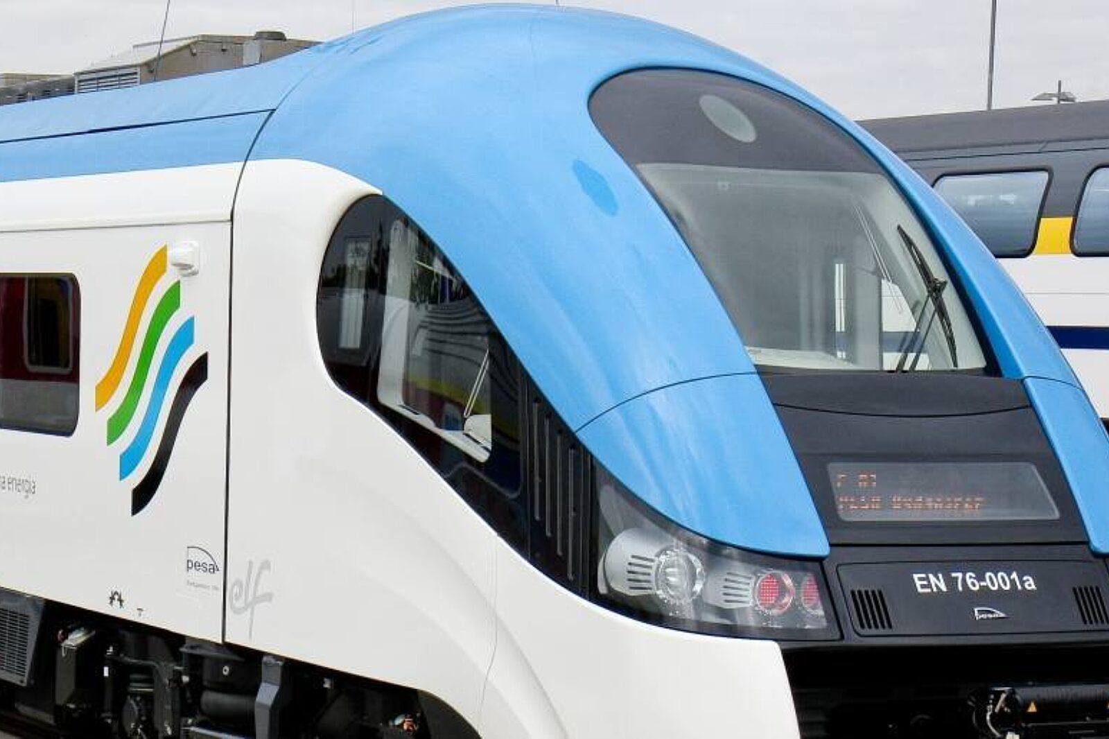 1328542735 koleje slaskie pociag