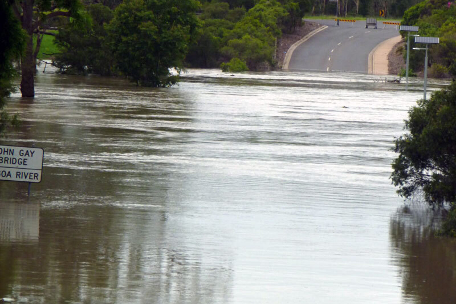 1328621635 australia powo dz emerald wt