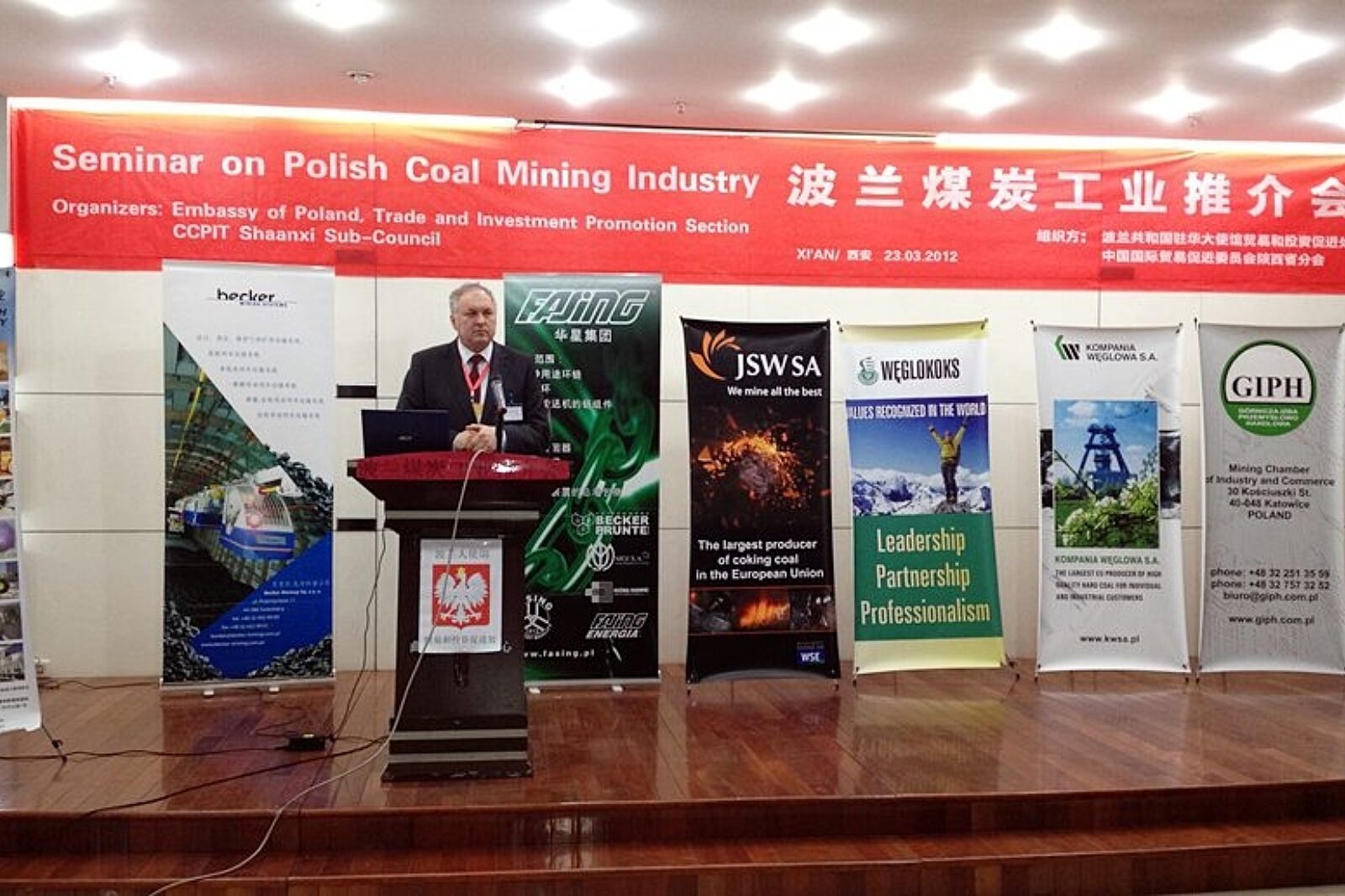 1333615607 chiny mongolia targi 04 giph