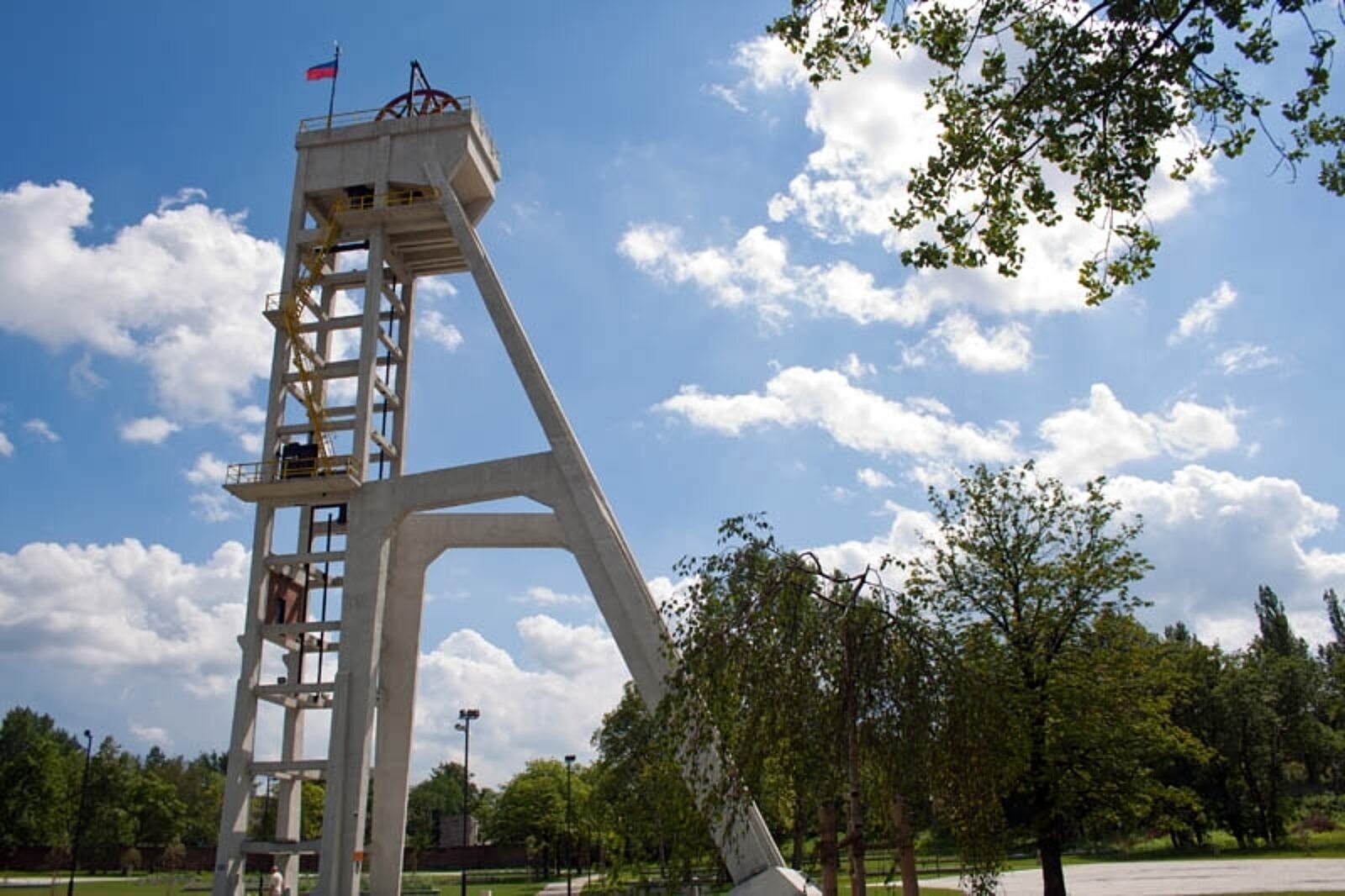 1344405693 szyb prezydent bar 10