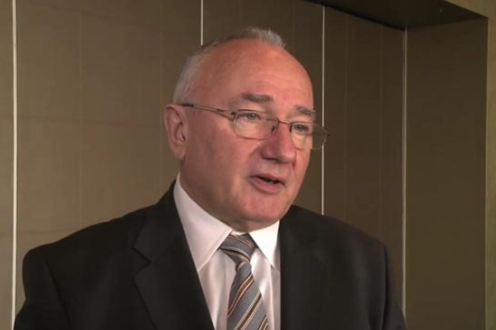 1352103306 iwan stanislaw newseria