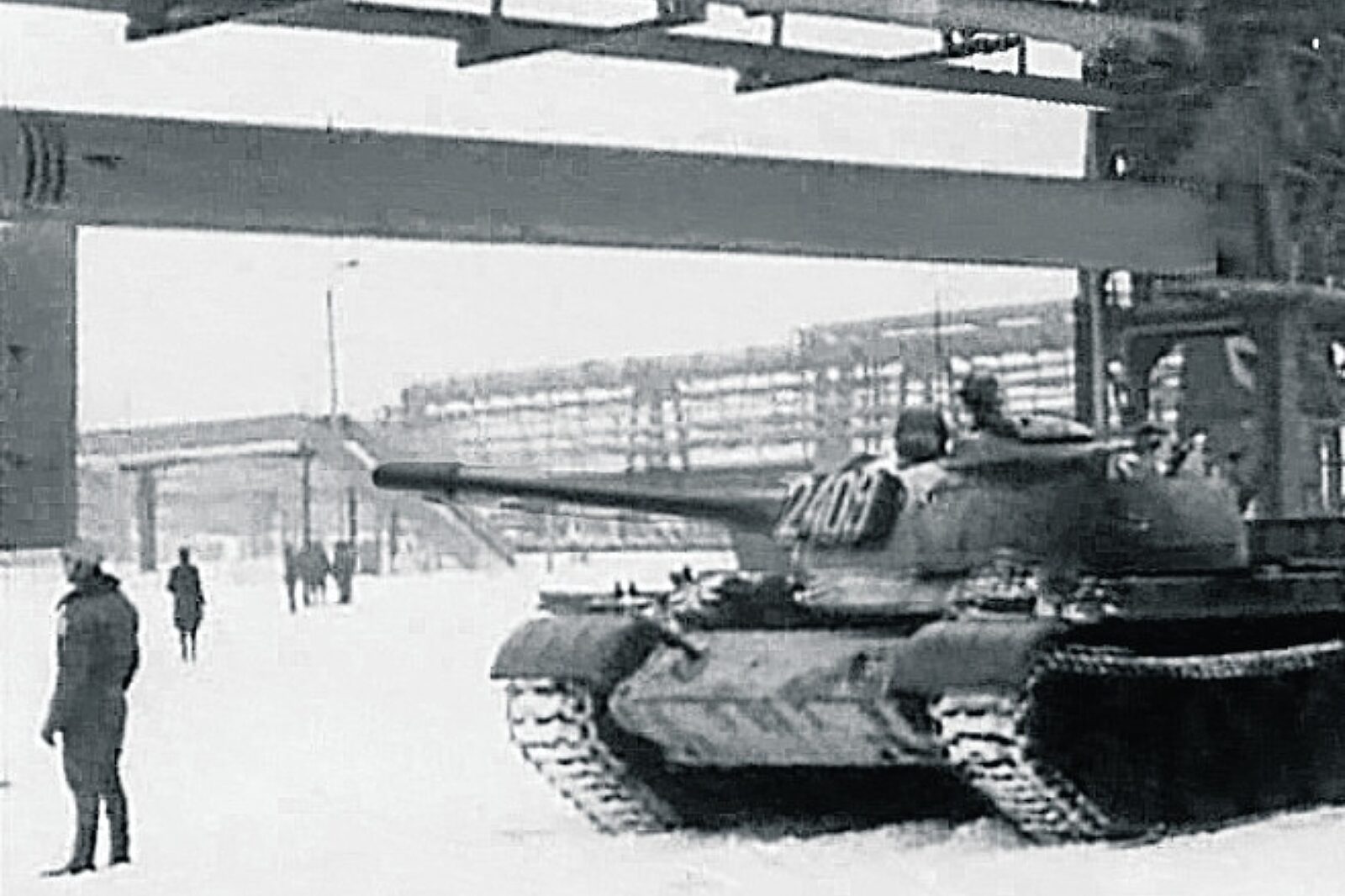 1355736928 czolgi hk