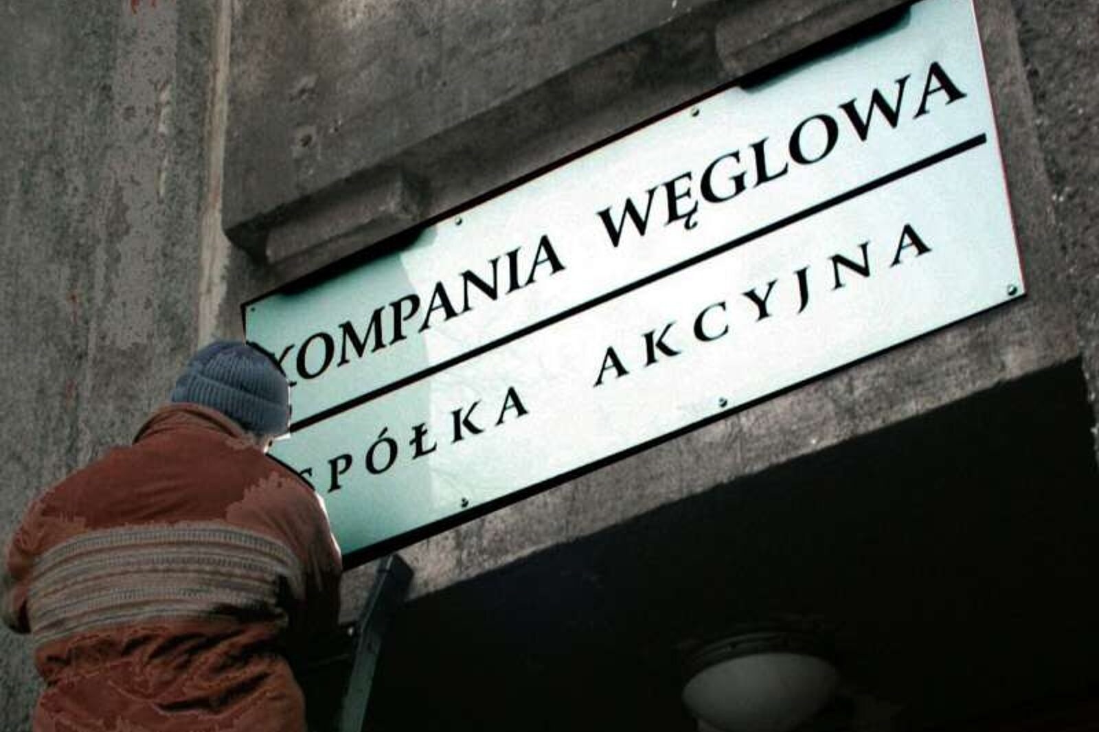 1359374872 02 szyld sj