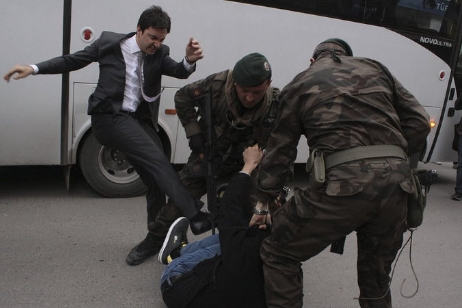 1400427010 turcja asystent arc