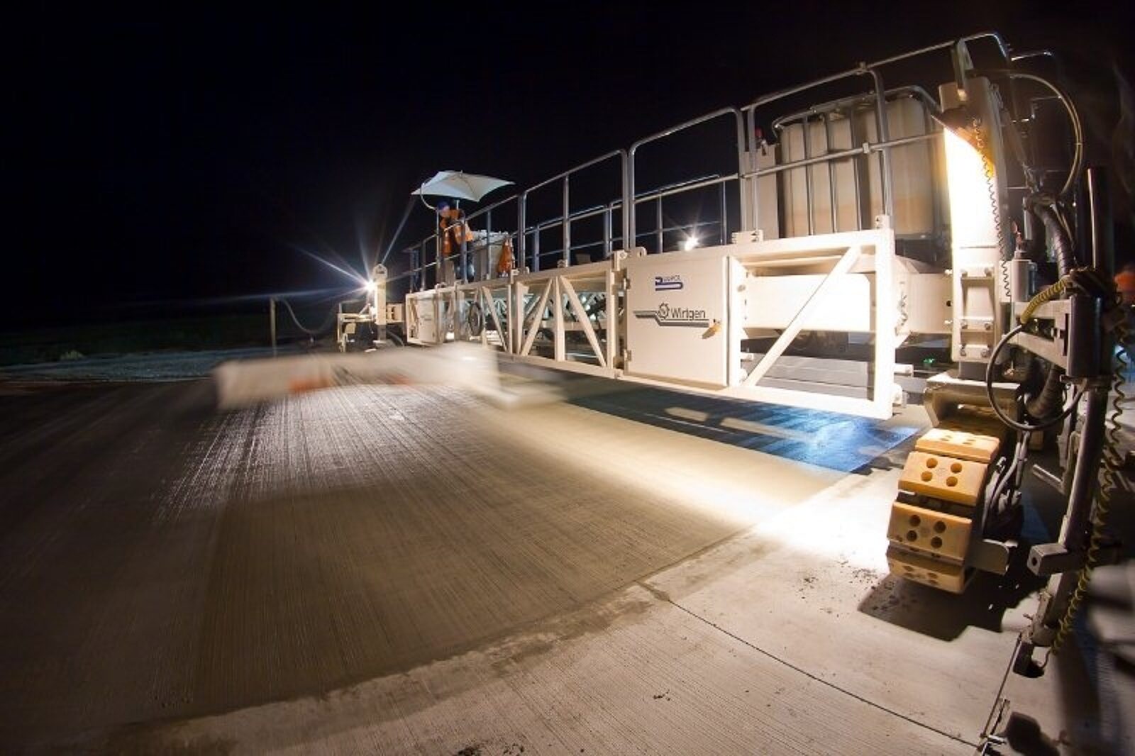 1401268986 pyrzowice betonowanie drogi gtl