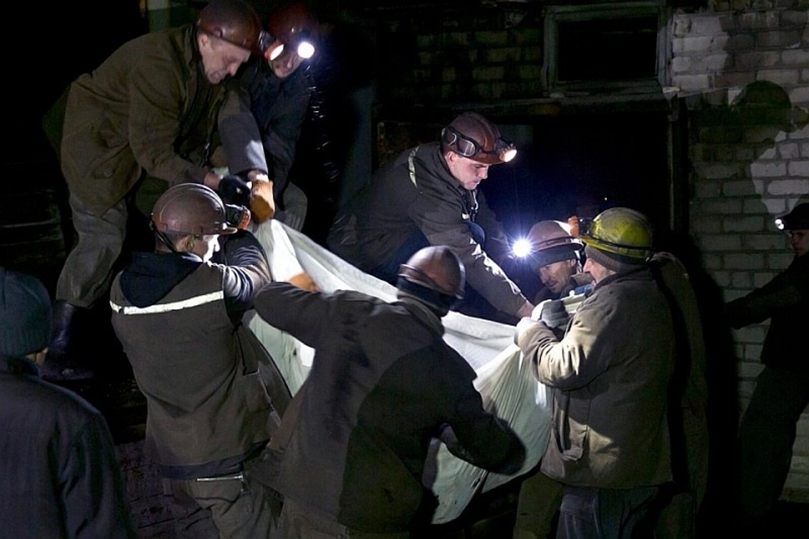 1425679276 zasyadko aljazeera com