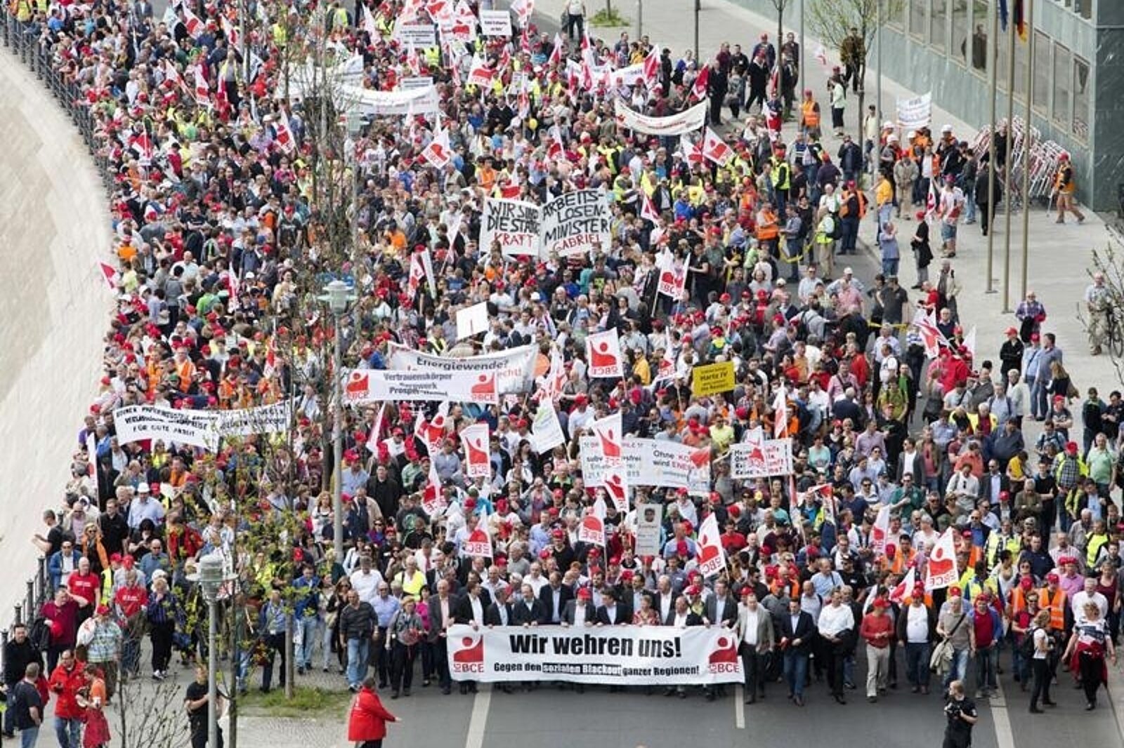 1431159224 protest niemcy zz bce