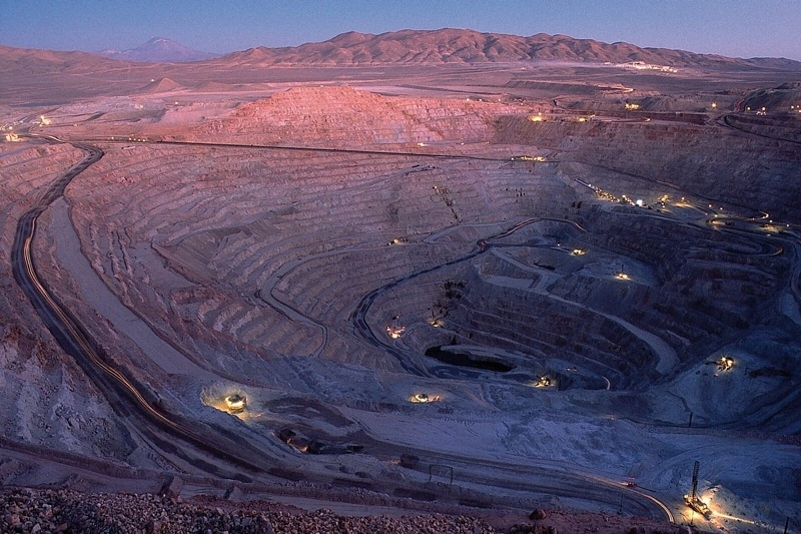 1460191085 kopalnia chile bhpbilliton bhpbilliton com