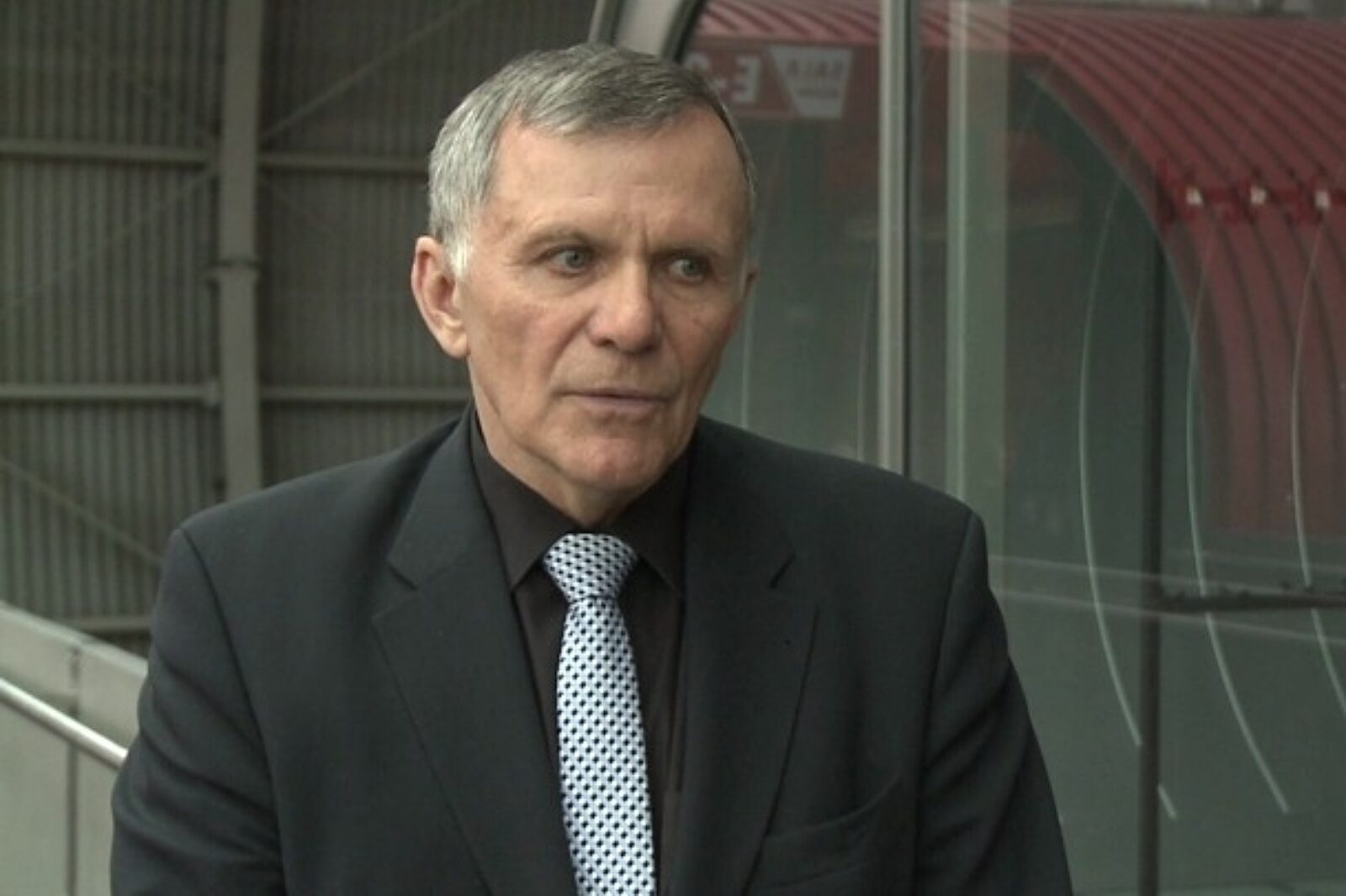 1464856447 bosowski marian newseria