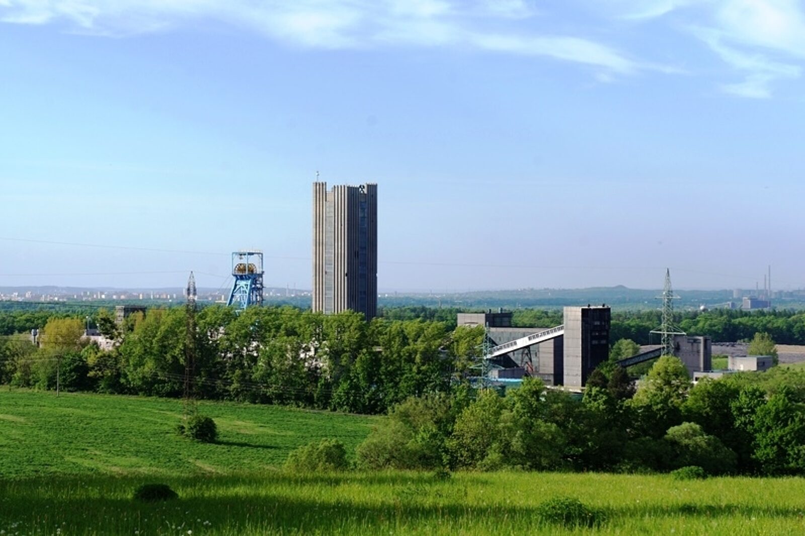 Zakończenie wydobycia w OKD ma nastąpić w 2023 r., a z końcem 2016 r. przestanie fedrować kopalnia Paskov (na zdjęciu)