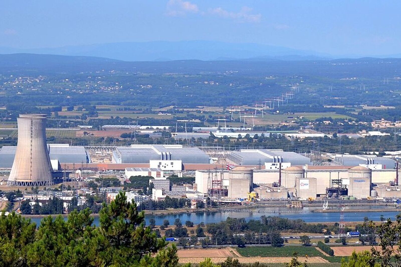 1500560654 tricastin atom rodan francja wikimedia