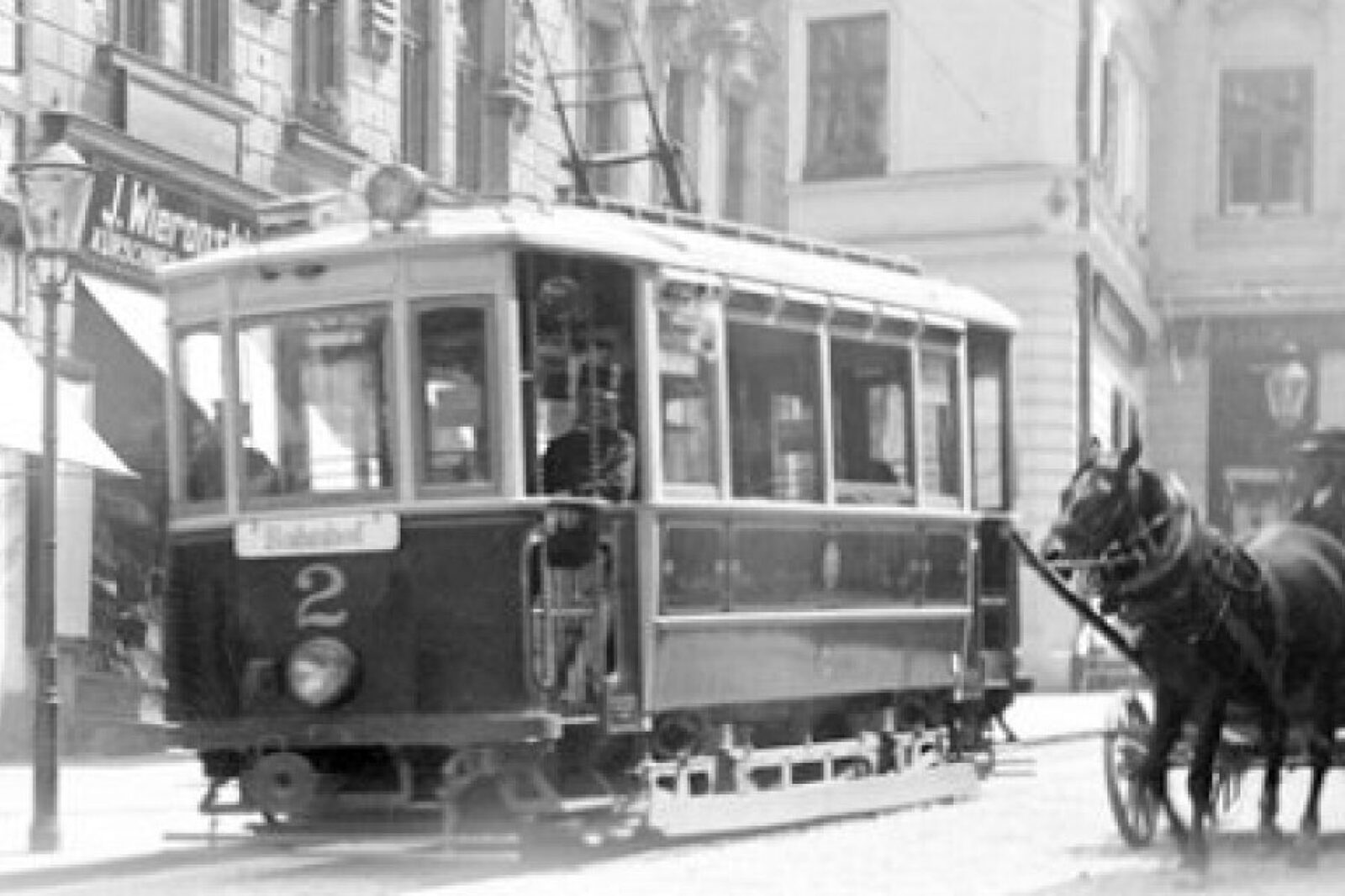 1505231477 1297420590 771104447