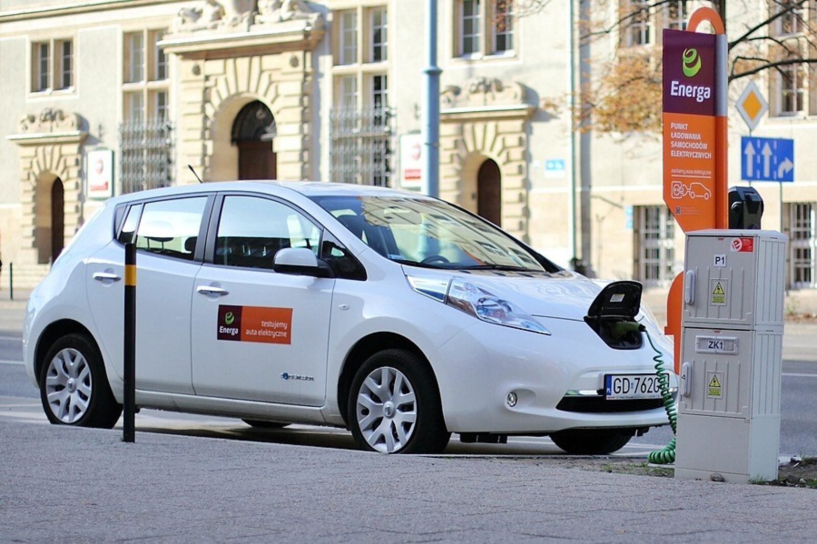 1525076023 nissan elektromobilnosc energa