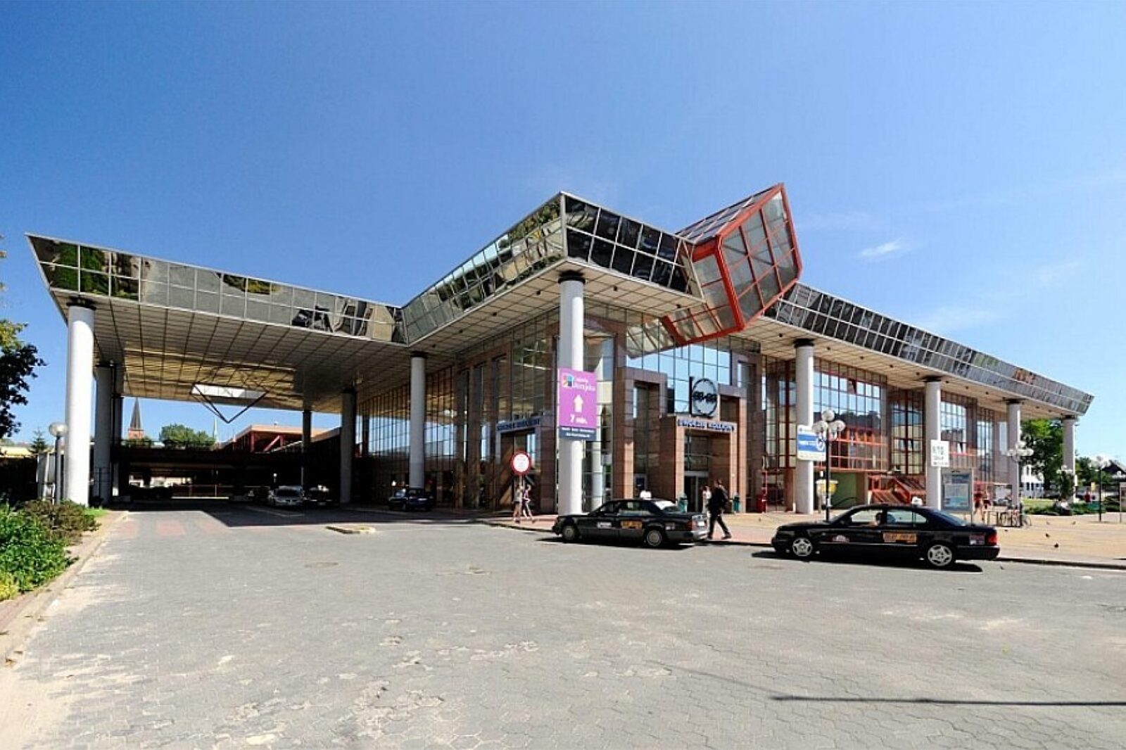 1526299880 dworzec czestochowa wikipedia